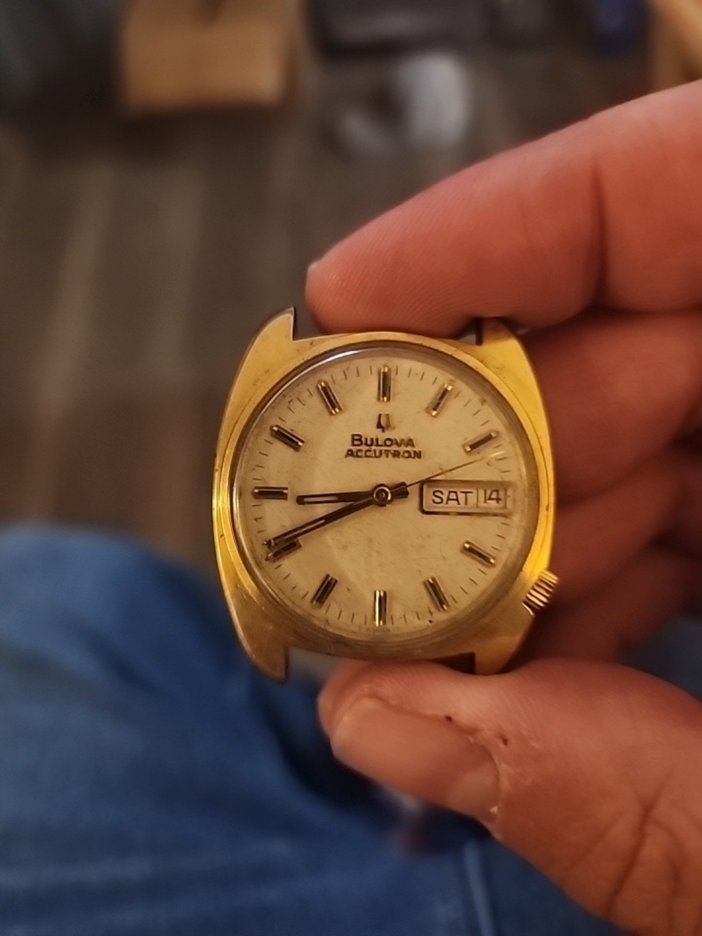 Gold-Tone Men's Watch Dial - Classic Gold